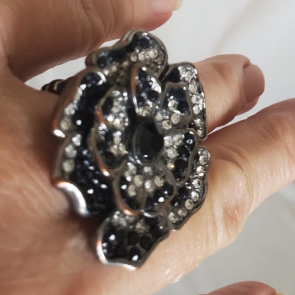 Vintage Black and White Beaded Ring ~ 4 for $30 Bundle ~ - Picture 3 of 12